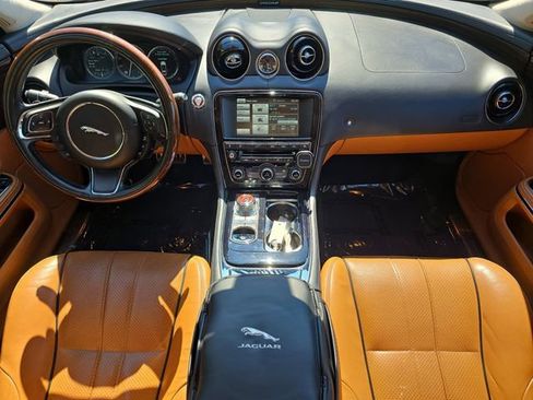 Used 2015 Jaguar XJ L Portfolio RWD image 14