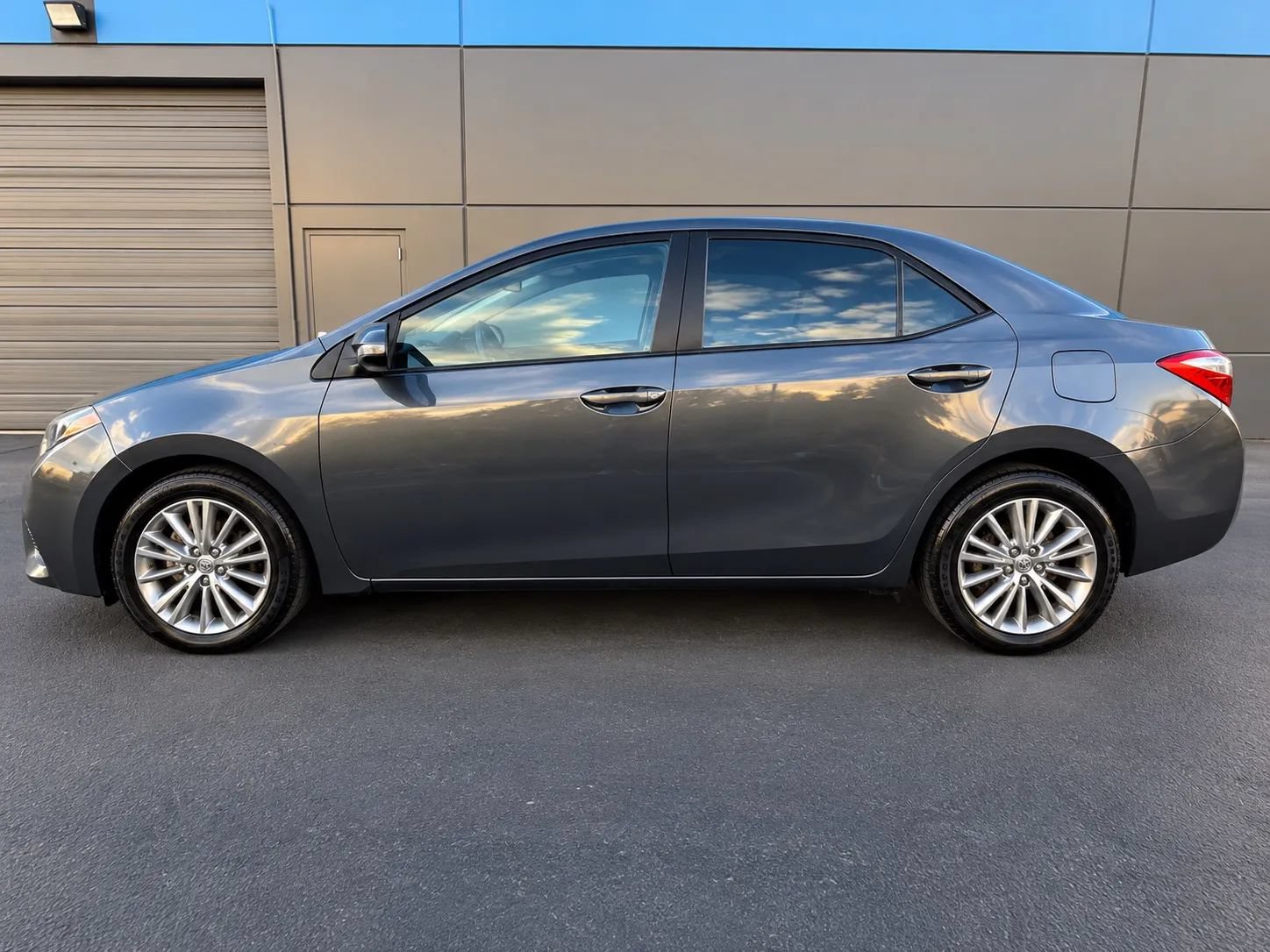 Used 2014 Toyota Corolla LE w/ Protection Package FWD image 10