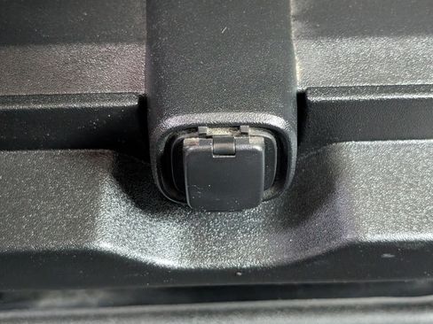 Used 2017 Ford F150 XL w/ Equipment Group 101A Mid RWD image 26