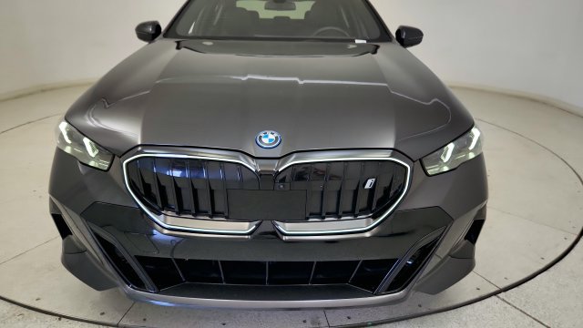 Used 2024 BMW i5 eDrive40i w/ M Sport Package RWD image 24