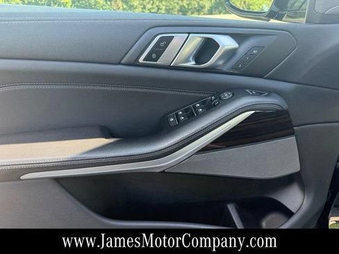 Used 2021 BMW X5 xDrive40i w/ Premium Package 2 AWD/4WD image 12