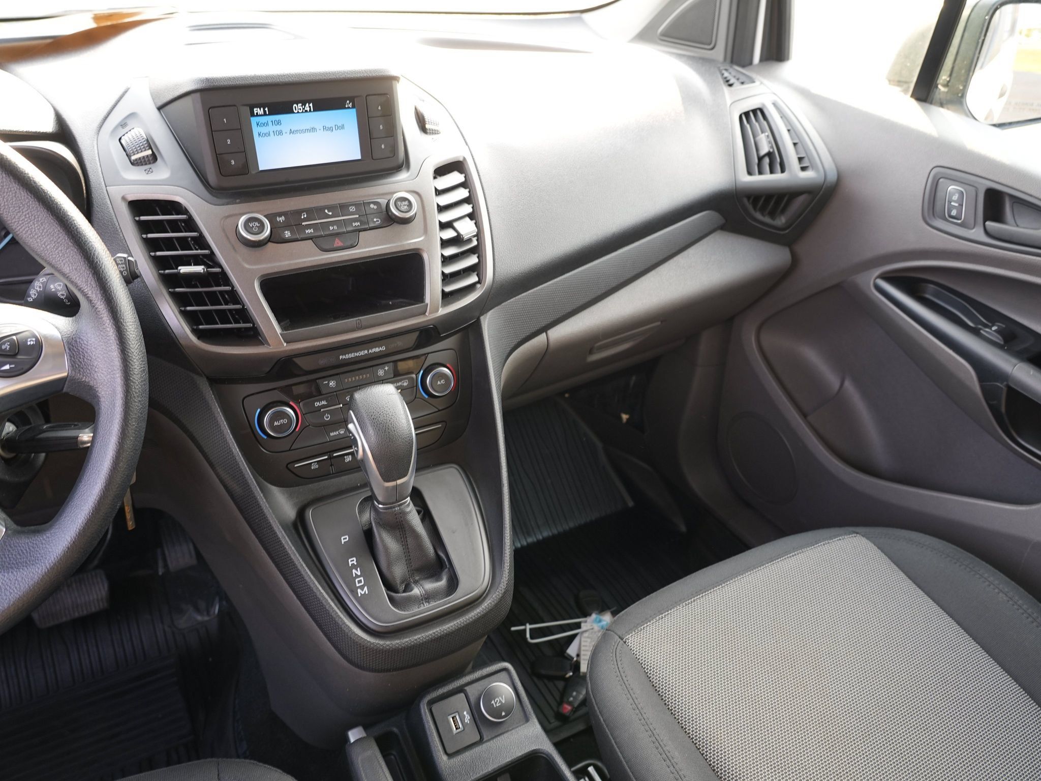 Used 2019 Ford Transit Connect XL FWD image 22
