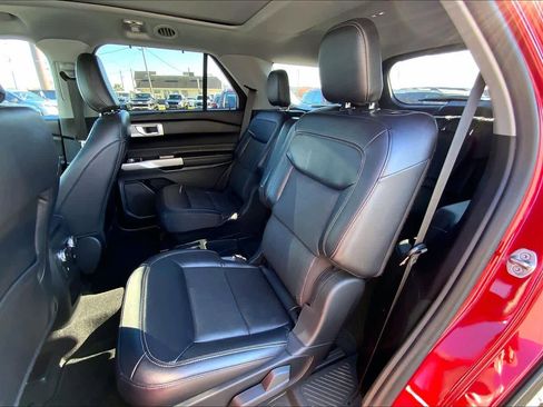 Used 2021 Ford Explorer Limited w/ Equipment Group 301A image 20