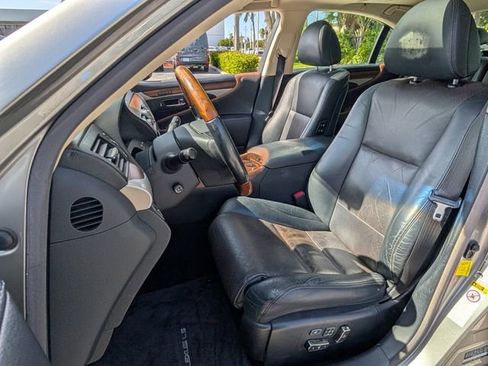 Used 2016 Lexus LS 460 image 7