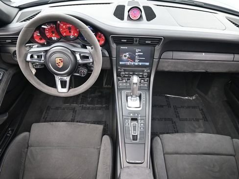 Certified 2018 Porsche 911 Targa 4 GTS image 6