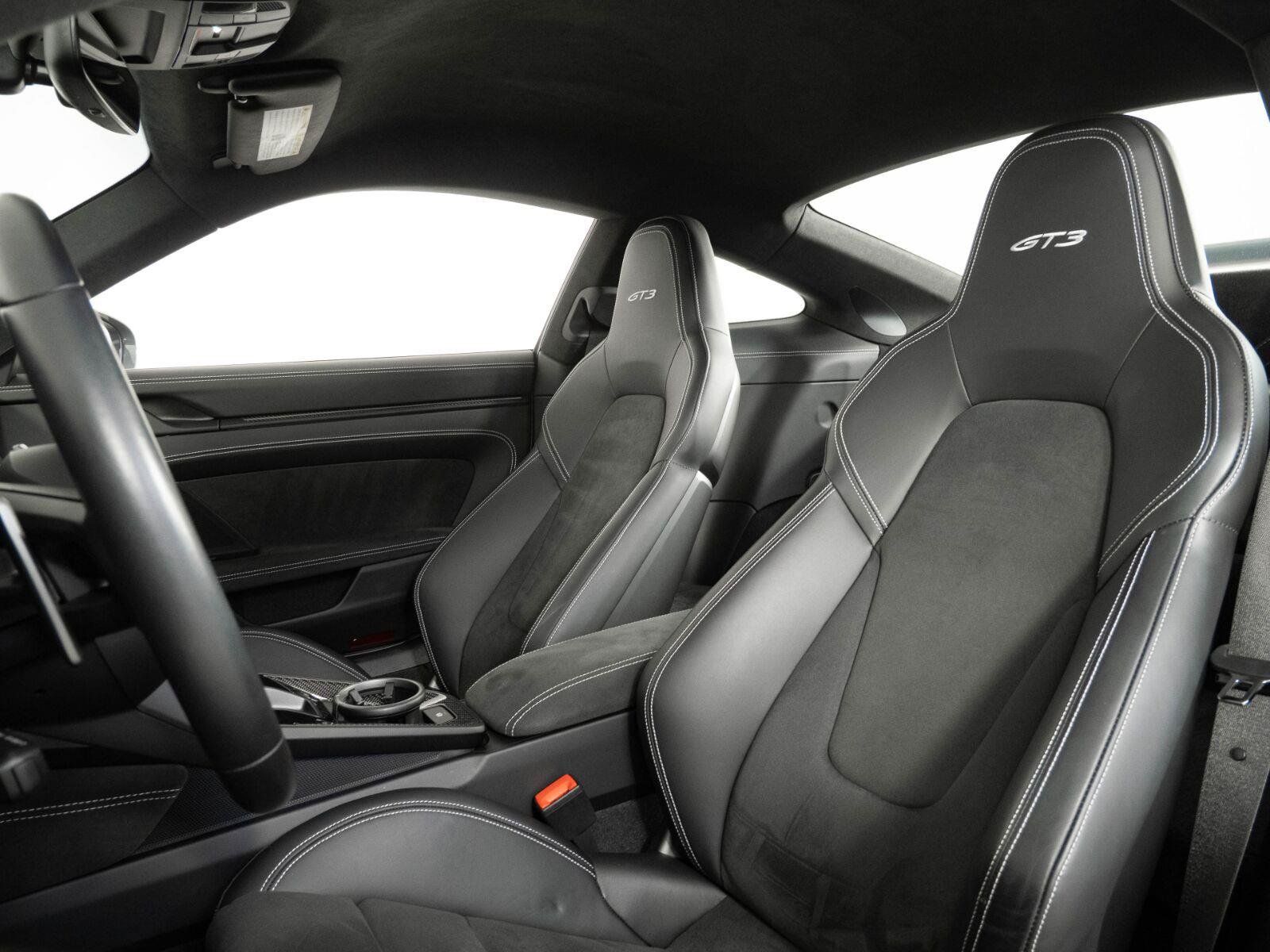 Used 2024 Porsche 911 GT3 RWD image 5