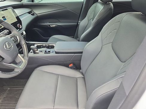 Used 2025 Lexus RX 350h w/ Convenience Package image 13