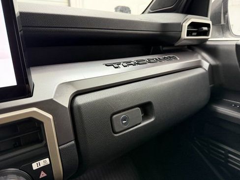 Used 2025 Toyota Tacoma TRD Sport w/ TRD Sport Premium Package image 20