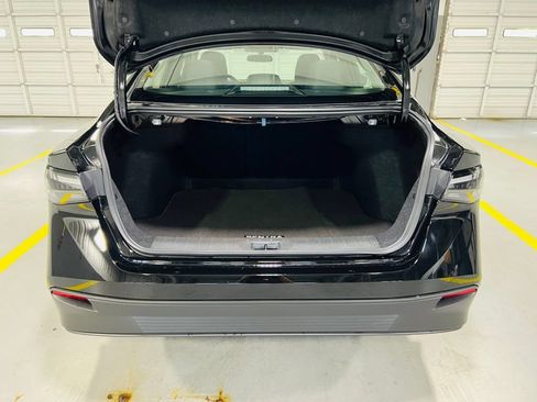 New 2027 Nissan Sentra SV FWD image 7