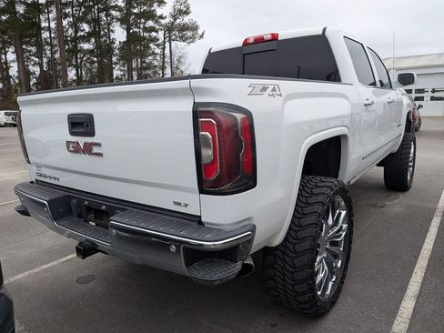 Used 2017 GMC Sierra 1500 SLT image 9