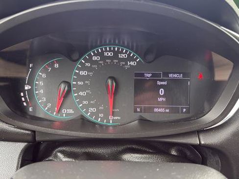 Used 2019 Chevrolet Trax LT w/ LT Convenience Package AWD/4WD image 11