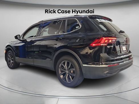 Used 2022 Volkswagen Tiguan SE image 6