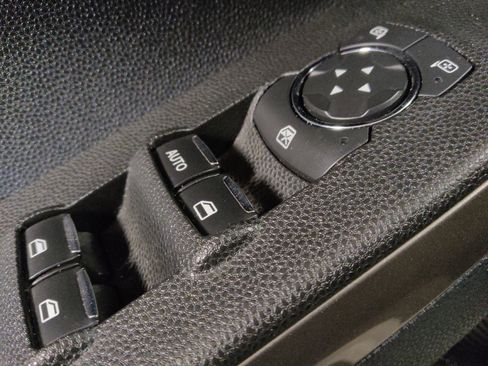 Used 2018 Ford EcoSport SE image 27