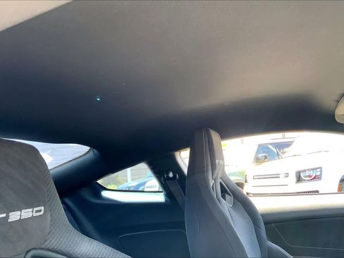 Used 2017 Ford Mustang Shelby GT350 w/ Electronics Package image 13