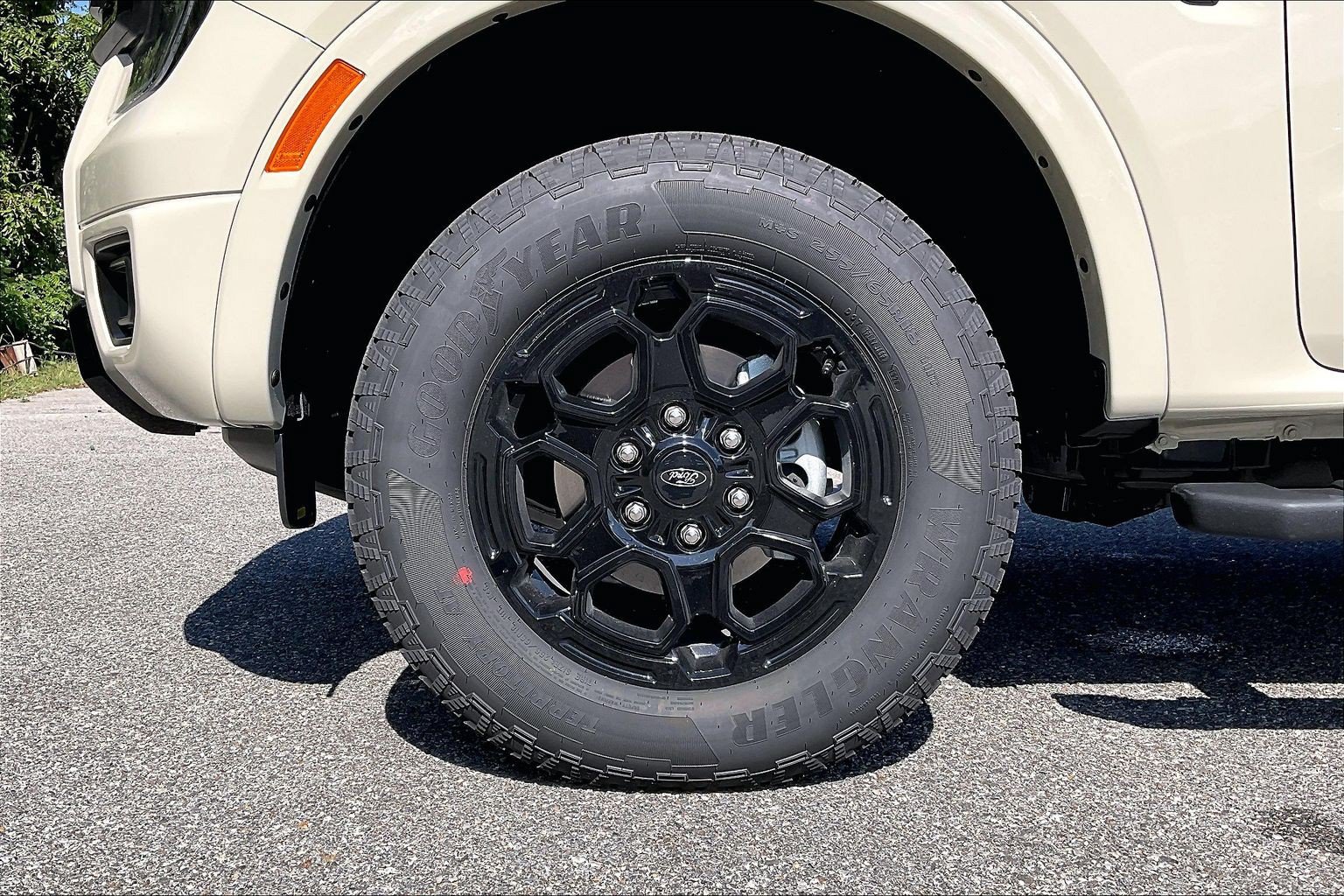 New 2026 Ford Ranger XLT w/ Equipment Group 301A High AWD/4WD image 12