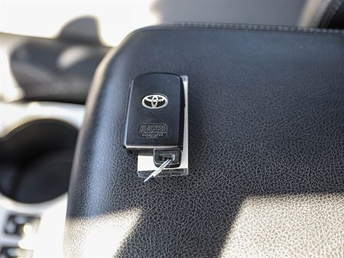 Used 2021 Toyota 4Runner SR5 Premium AWD/4WD image 36