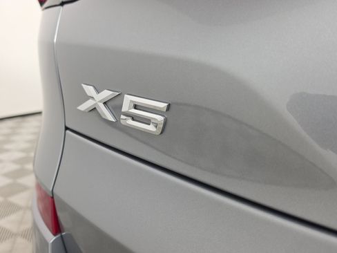 Used 2024 BMW X5 sDrive40i w/ M Sport Package RWD image 12