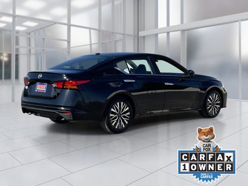 Certified 2025 Nissan Altima 2.5 SV FWD image 6