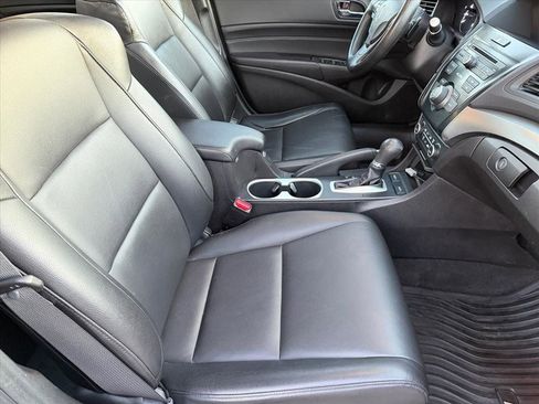 Used 2017 Acura ILX image 18