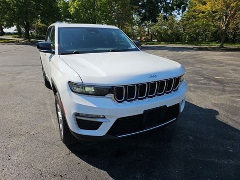 Used 2022 Jeep Grand Cherokee Limited AWD/4WD image 8