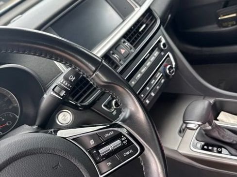 Used 2019 Kia Optima S w/ S Panoramic Sunroof Package FWD image 6