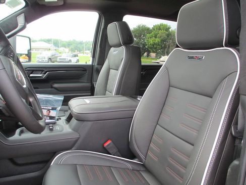 New 2026 GMC Sierra 2500 AT4X AWD/4WD image 13