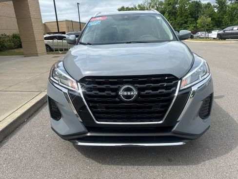 Used 2023 Nissan Kicks SV FWD image 7