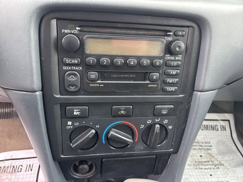 Used 2001 Toyota Camry CE image 18