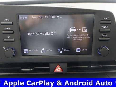 Certified 2025 Hyundai Elantra Sport image 14