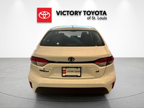 Used 2024 Toyota Corolla LE FWD image 4