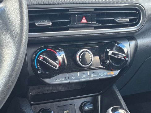 Used 2023 Hyundai Kona SEL AWD/4WD image 24