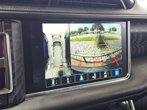 Certified 2022 GMC Yukon Denali AWD/4WD image 19