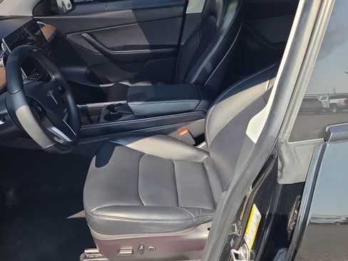 Used 2021 Tesla Model Y Long Range AWD/4WD image 5