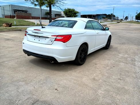 Used 2013 Chrysler 200 S image 3