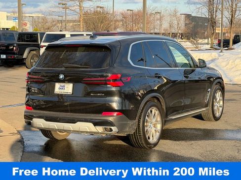 Used 2025 BMW X5 xDrive50e image 6