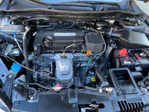 Used 2015 Honda Accord Sport image 7