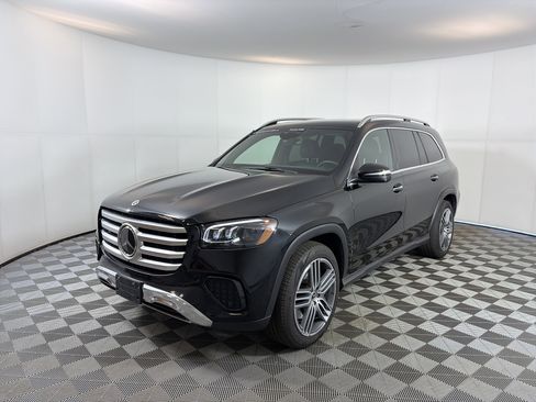 Certified 2025 Mercedes-Benz GLS 450 4MATIC image 2