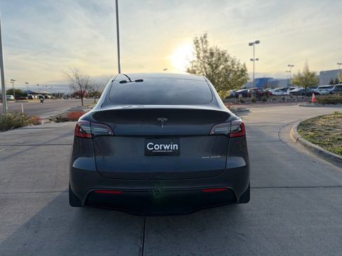 Used 2021 Tesla Model Y Long Range image 6