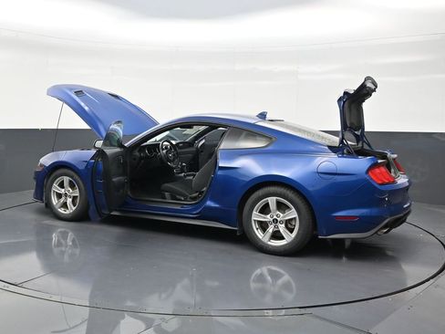 Used 2022 Ford Mustang Coupe RWD image 31