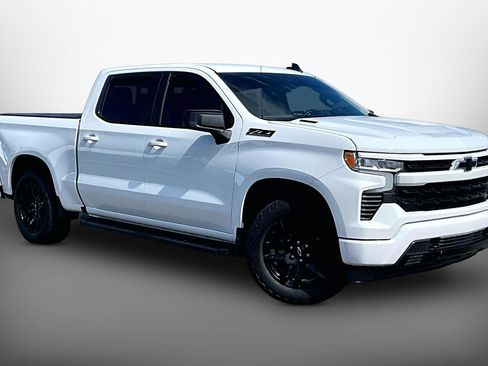 Used 2024 Chevrolet Silverado 1500 RST w/ Convenience Package II AWD/4WD image 10