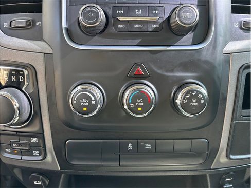 Used 2020 RAM 1500 Tradesman w/ Chrome Appearance Group image 23