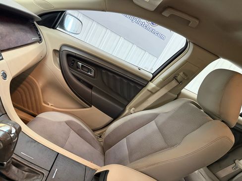 Used 2010 Ford Taurus SEL image 20