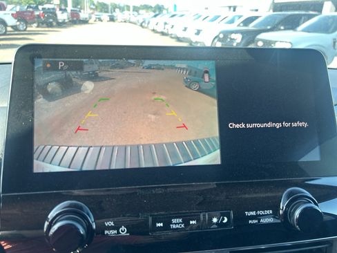 Used 2024 Nissan Armada SV AWD/4WD image 27
