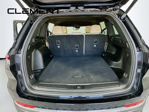 Used 2023 Jeep Grand Cherokee Limited AWD/4WD image 11
