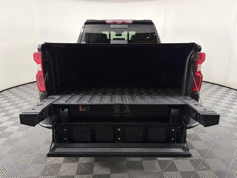 Used 2024 Chevrolet Silverado 1500 High Country w/ Midnight Edition AWD/4WD image 17