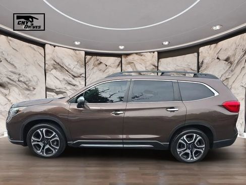 Used 2019 Subaru Ascent Touring AWD/4WD image 8