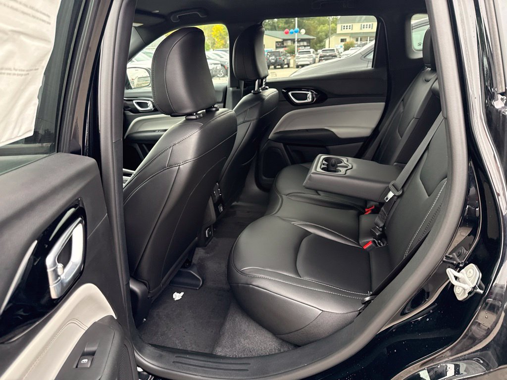 New 2026 Jeep Compass Limited AWD/4WD image 19