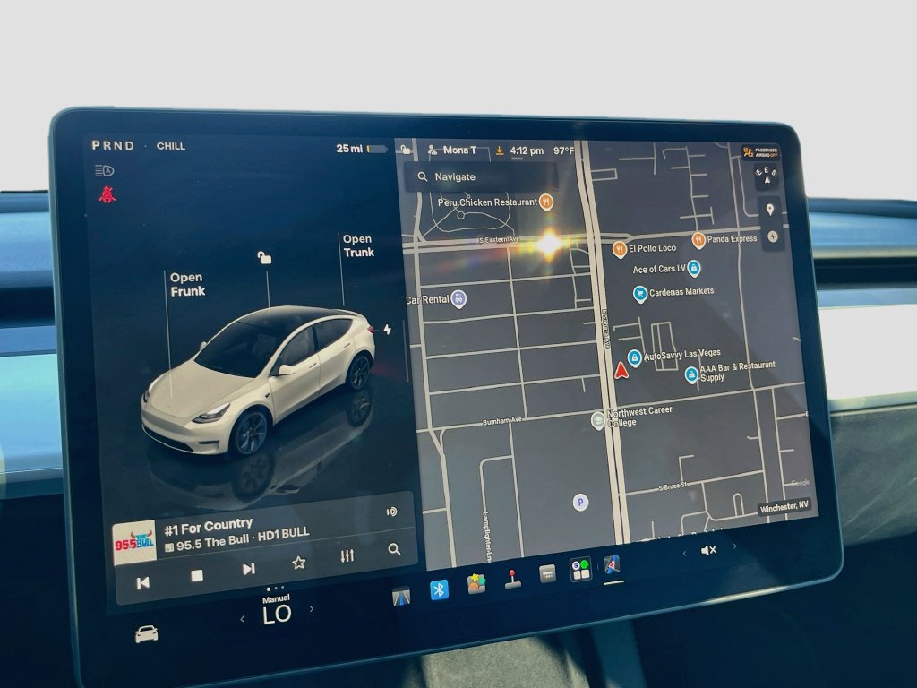 Used 2025 Tesla Model Y Long Range RWD image 13