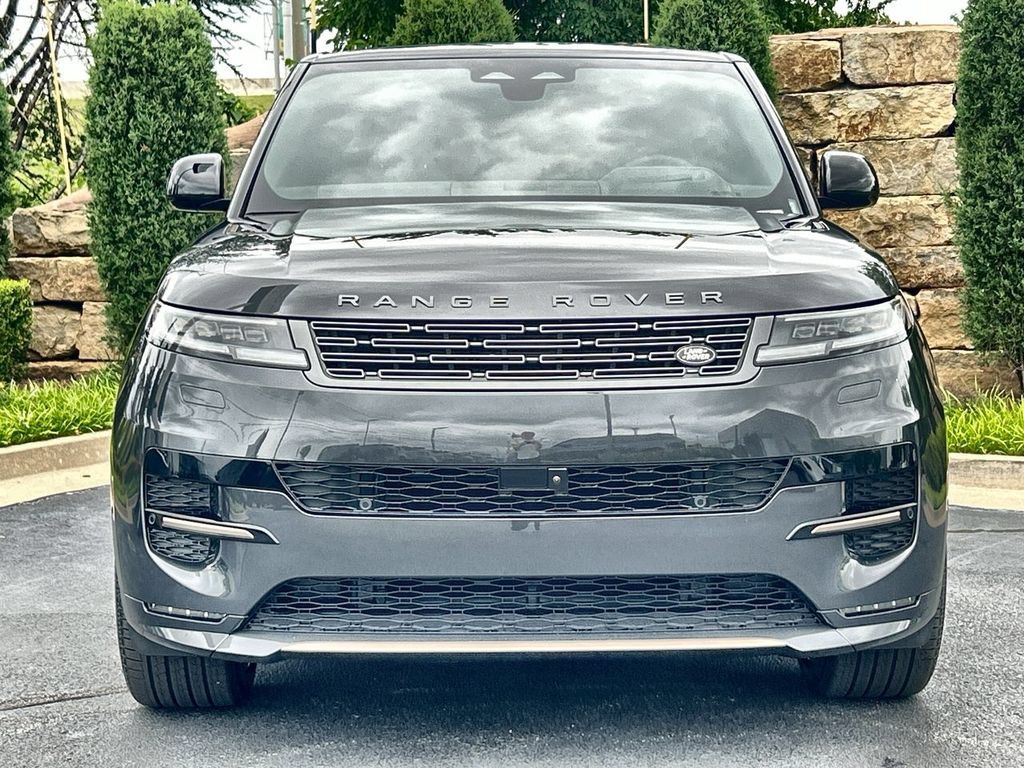 New 2026 Land Rover Range Rover Sport Dynamic SE AWD/4WD image 8