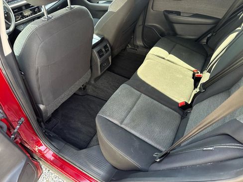 Used 2023 Nissan Rogue SV image 17